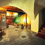 Silak Bed & Breakfast 3*