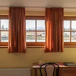 Bed & Breakfast Silak 3*