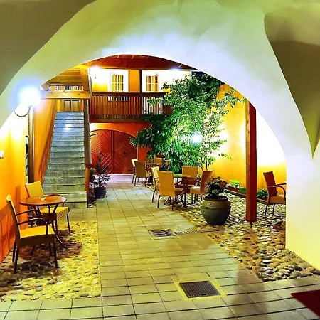 Silak Bed & Breakfast 3*