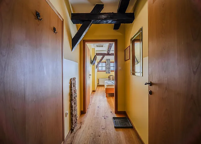 Bed & Breakfast Silak 3*